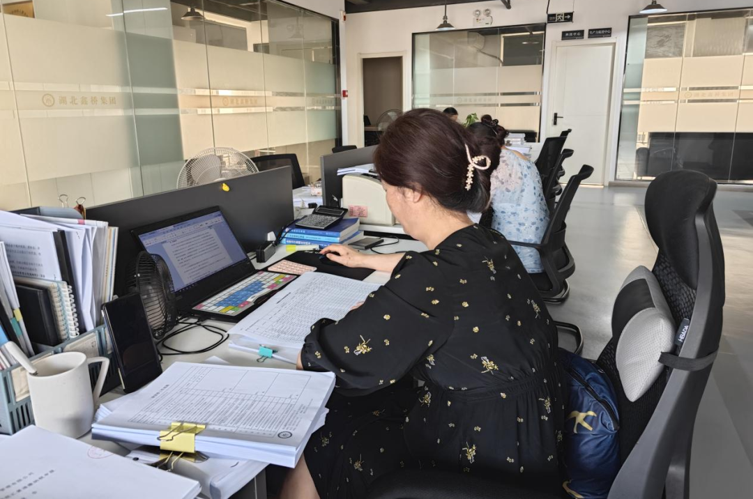 勠力同心创佳绩 务实笃行启新程 ——湖北鑫桥税务师事务所圆满完成上半年各项目标任务(图1)